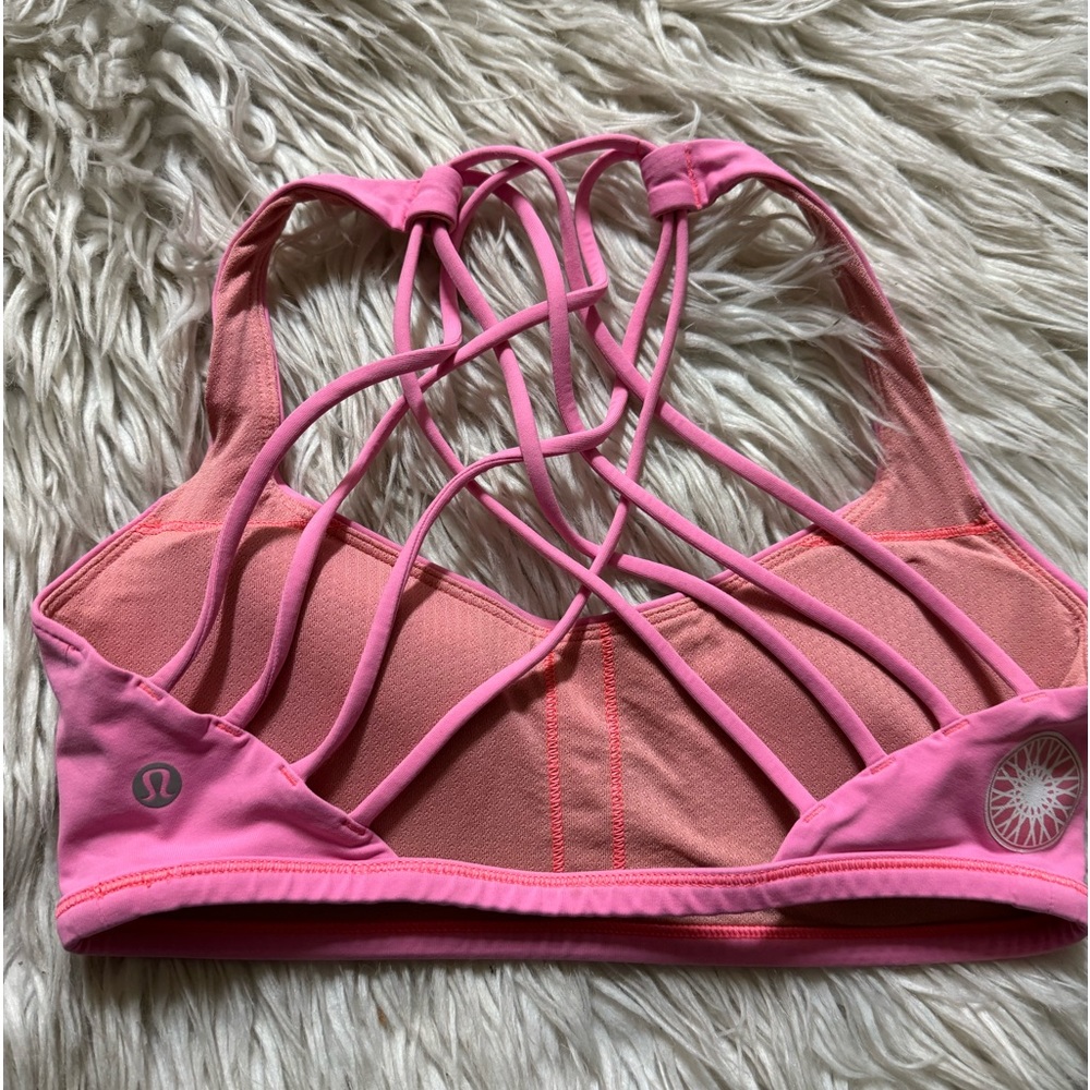 Lululemon Free to be wild bra size 6 lightly padded miami pink - Picture 6 of 9
